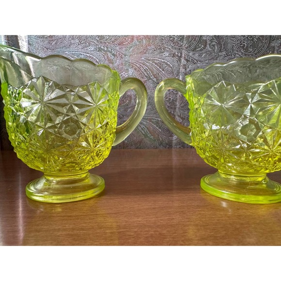 Vintage Vaseline daisy and buttons open sugar and creamer set by Degenhart glass - Picture 6 of 10